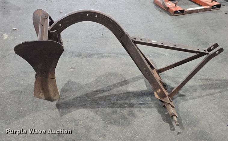 image for item DV0091 Tractor attachments