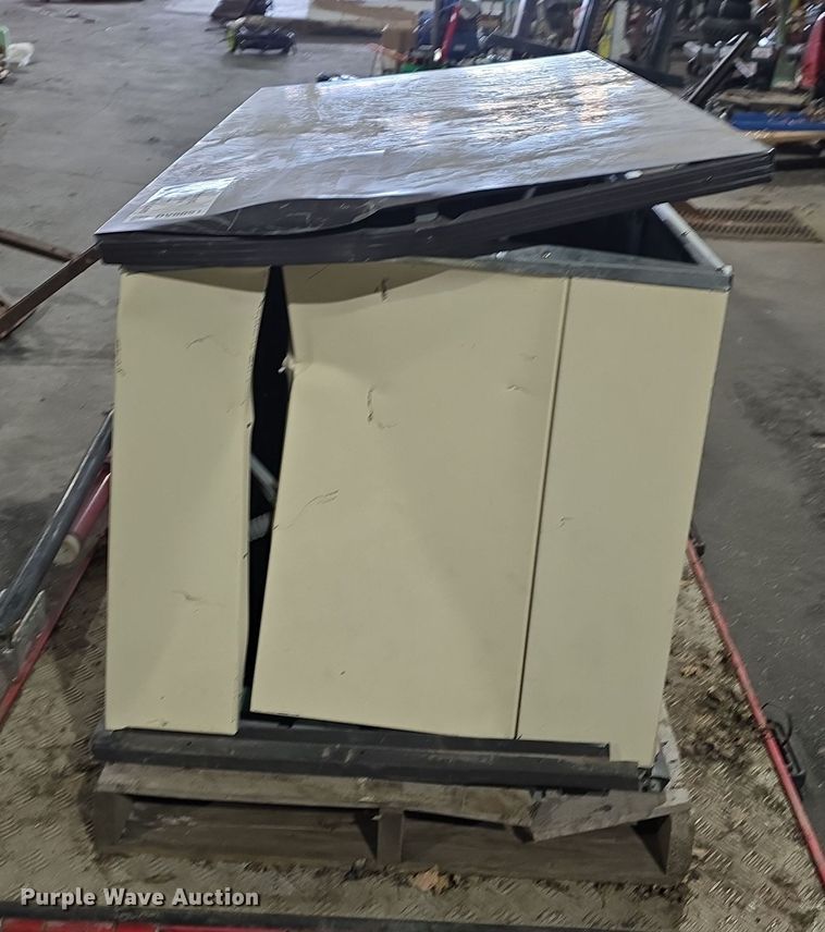 image for item DV0091 Tractor attachments