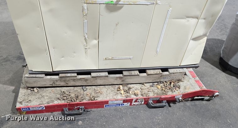 image for item DV0091 Tractor attachments