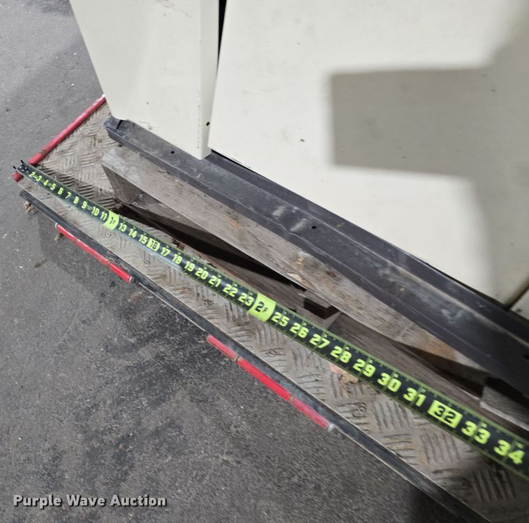 image for item DV0091 Tractor attachments