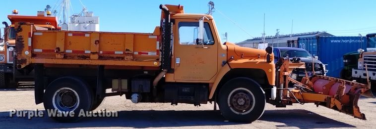 image for item DV6595 1984 International  1954 dump truck