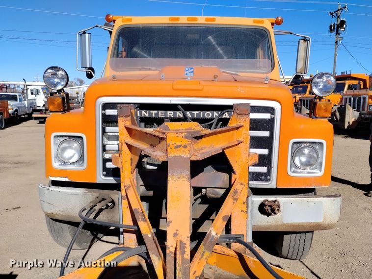 image for item DV6595 1984 International  1954 dump truck