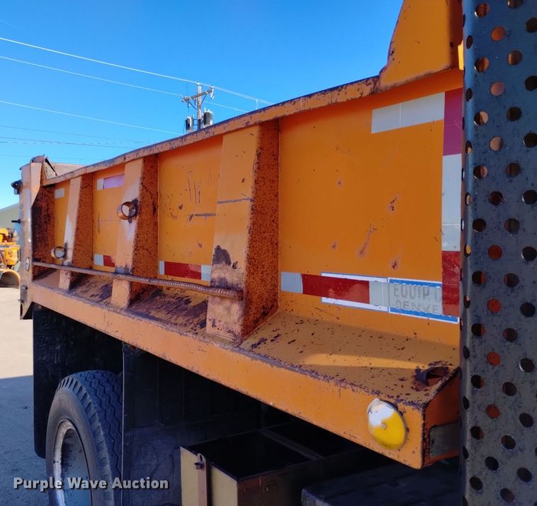 image for item DV6595 1984 International  1954 dump truck