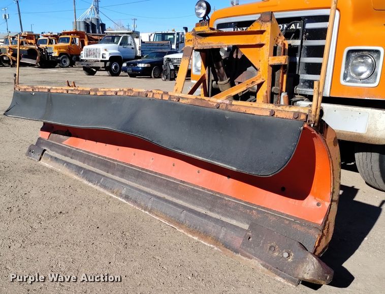 image for item DV6595 1984 International  1954 dump truck