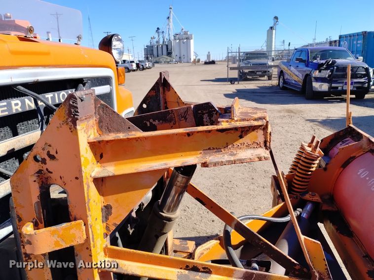 image for item DV6595 1984 International  1954 dump truck