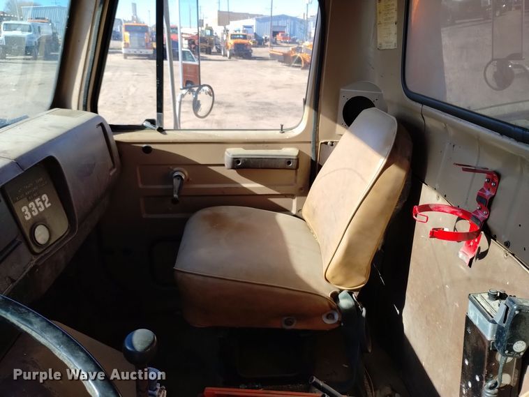 image for item DV6595 1984 International  1954 dump truck