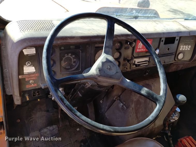 image for item DV6595 1984 International  1954 dump truck