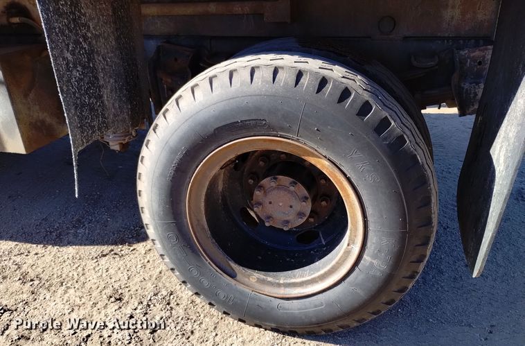 image for item DV6595 1984 International  1954 dump truck