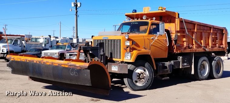 image for item DV6599 1989 GMC Brigadier dump truck