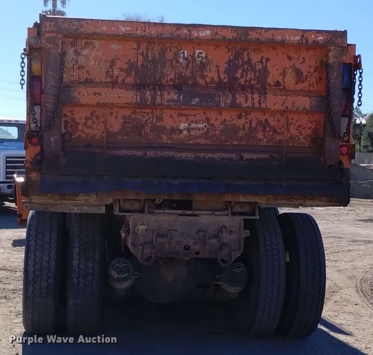 image for item DV6599 1989 GMC Brigadier dump truck