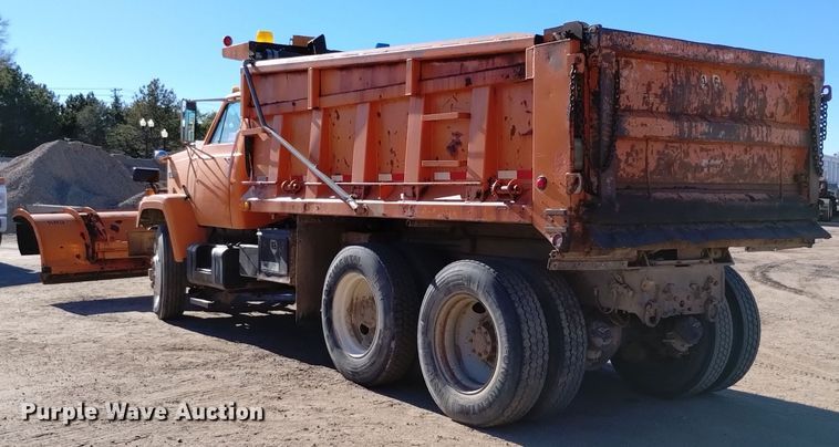 image for item DV6599 1989 GMC Brigadier dump truck