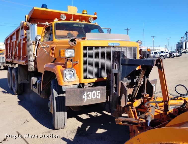 image for item DV6599 1989 GMC Brigadier dump truck