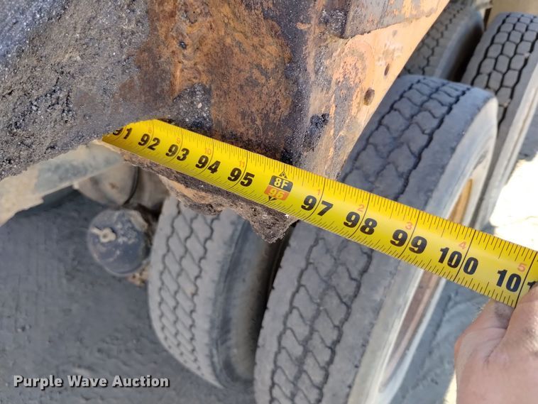 image for item DV6599 1989 GMC Brigadier dump truck