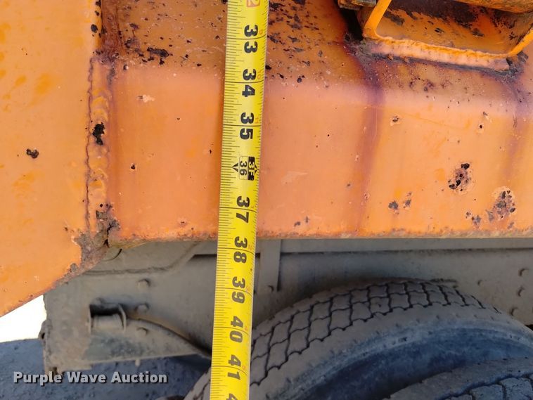 image for item DV6599 1989 GMC Brigadier dump truck