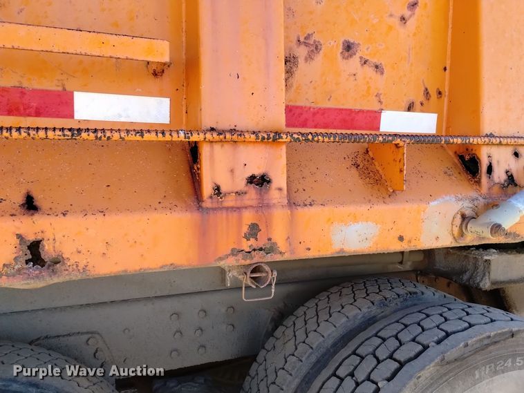 image for item DV6599 1989 GMC Brigadier dump truck