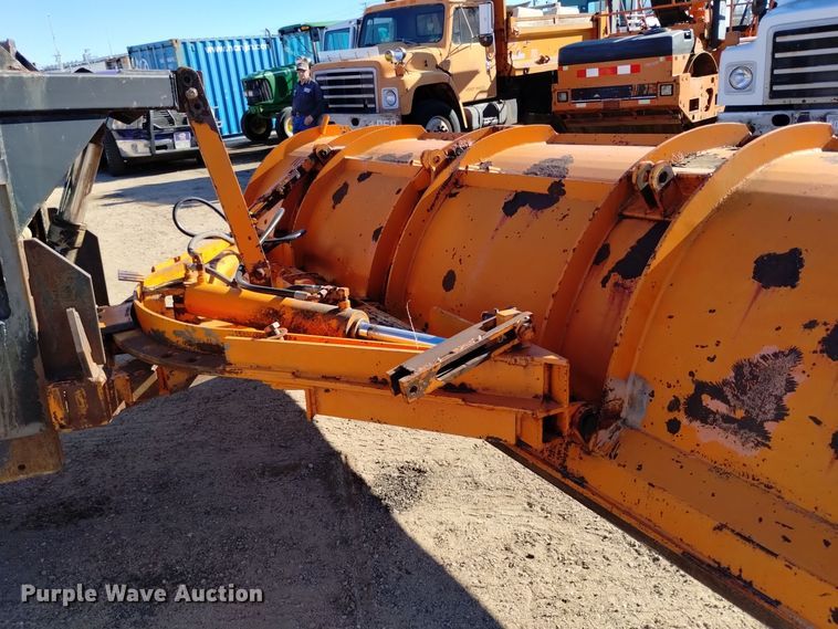 image for item DV6599 1989 GMC Brigadier dump truck