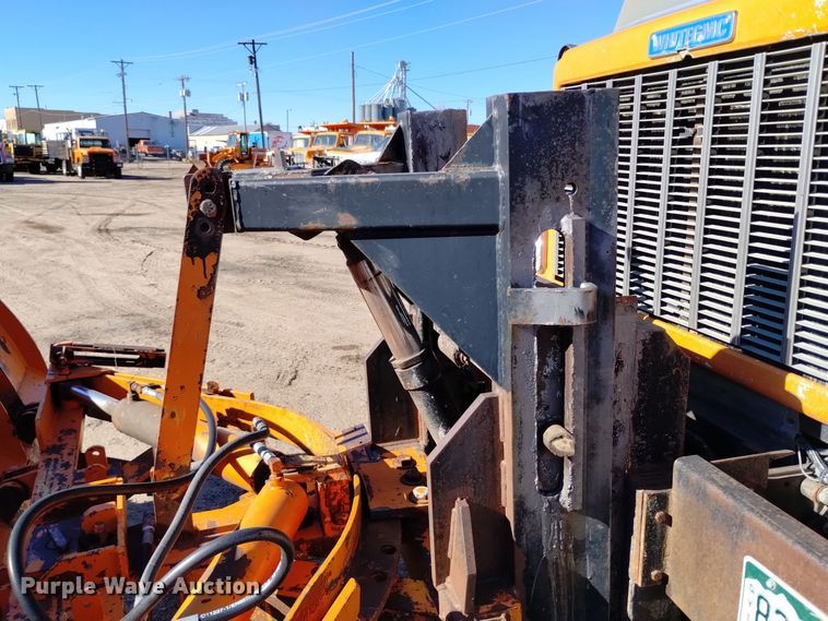 image for item DV6599 1989 GMC Brigadier dump truck