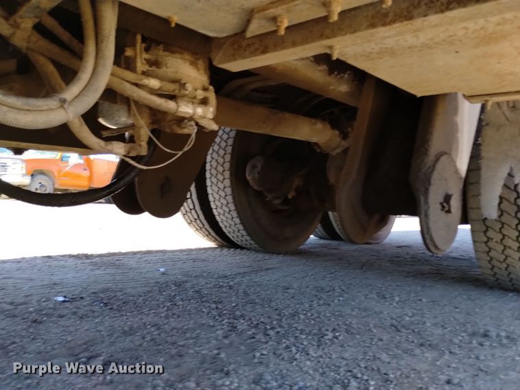 image for item DV6599 1989 GMC Brigadier dump truck