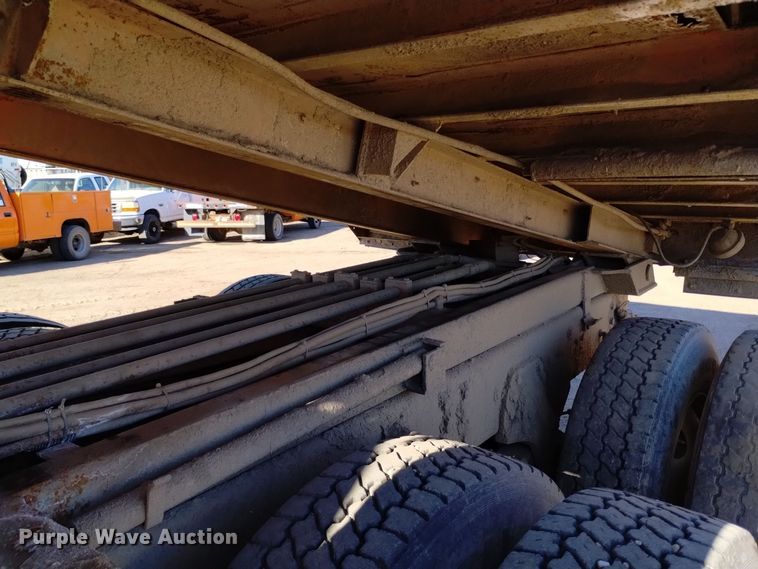 image for item DV6599 1989 GMC Brigadier dump truck