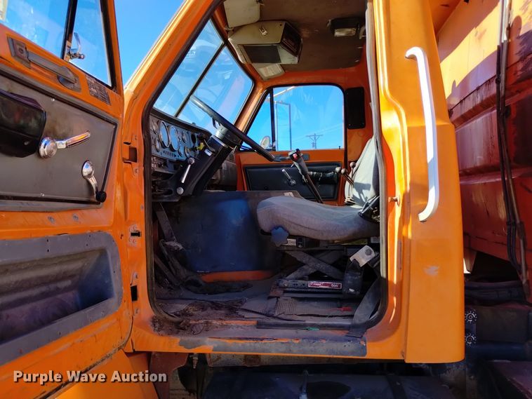 image for item DV6599 1989 GMC Brigadier dump truck