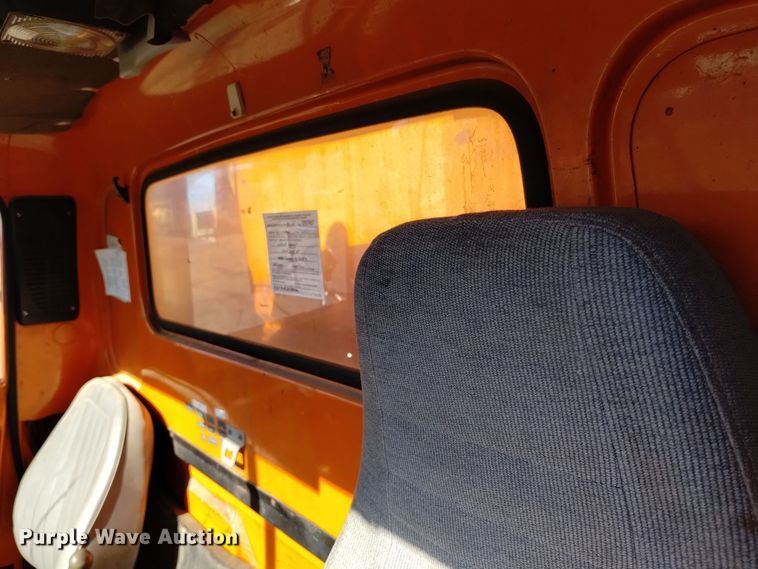 image for item DV6599 1989 GMC Brigadier dump truck