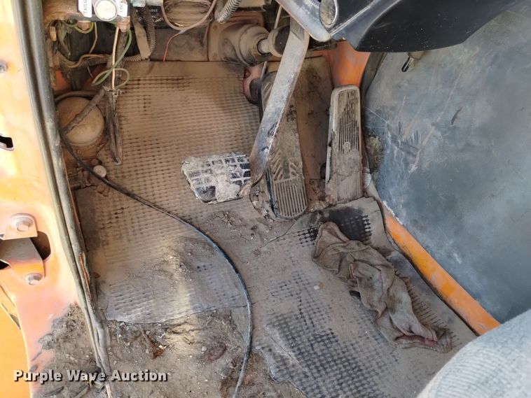 image for item DV6599 1989 GMC Brigadier dump truck