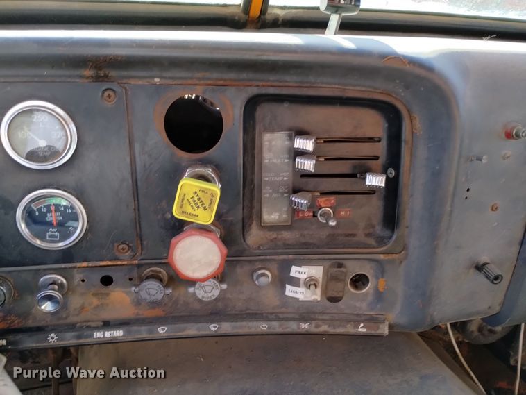 image for item DV6599 1989 GMC Brigadier dump truck