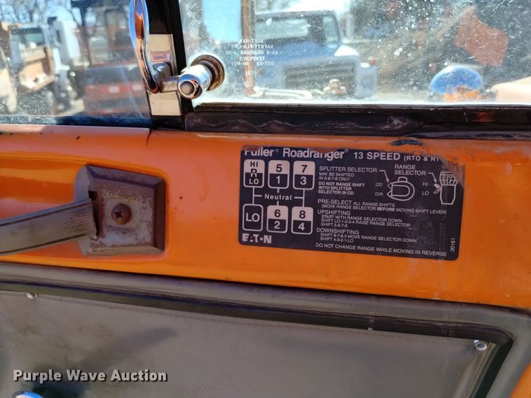 image for item DV6599 1989 GMC Brigadier dump truck