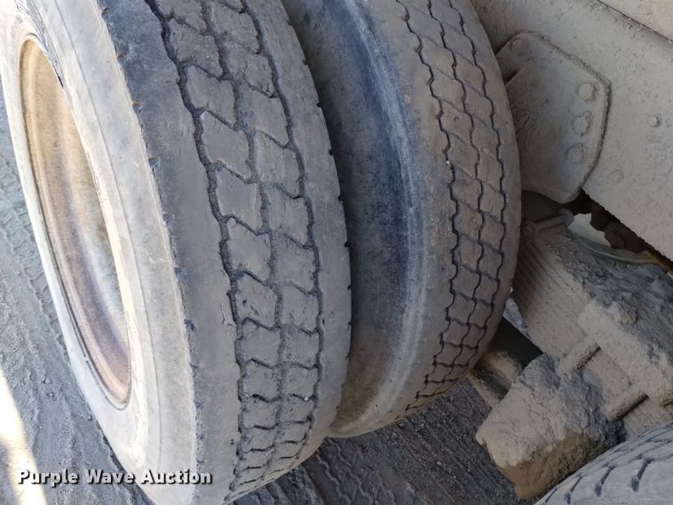 image for item DV6599 1989 GMC Brigadier dump truck