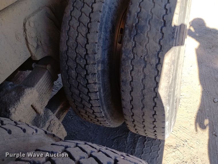 image for item DV6599 1989 GMC Brigadier dump truck