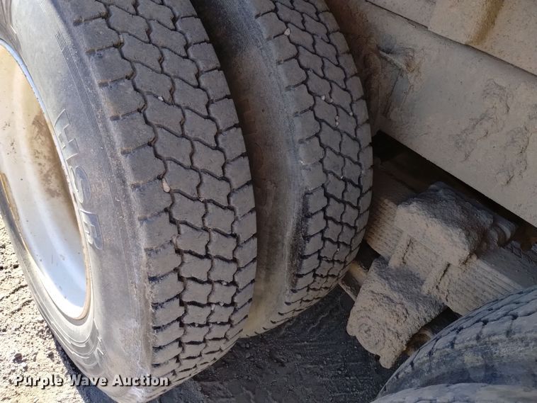 image for item DV6599 1989 GMC Brigadier dump truck