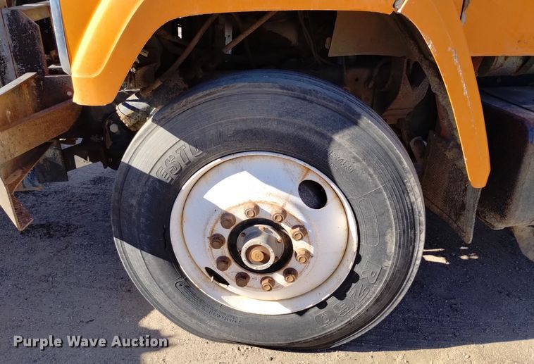 image for item DV6599 1989 GMC Brigadier dump truck