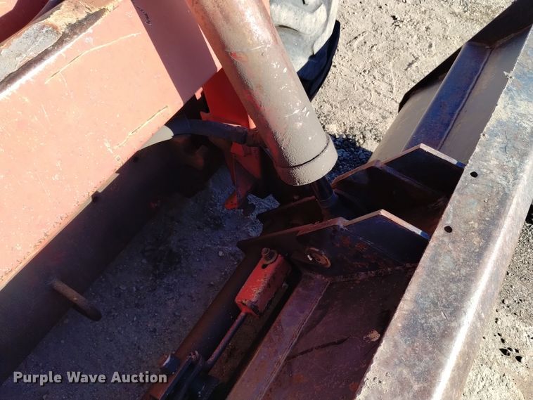 image for item DV6601 Gehl  5620 skid steer loader