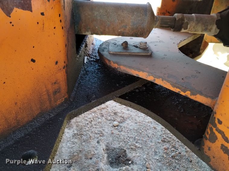 image for item DV6603 Dresser  510 B wheel loader