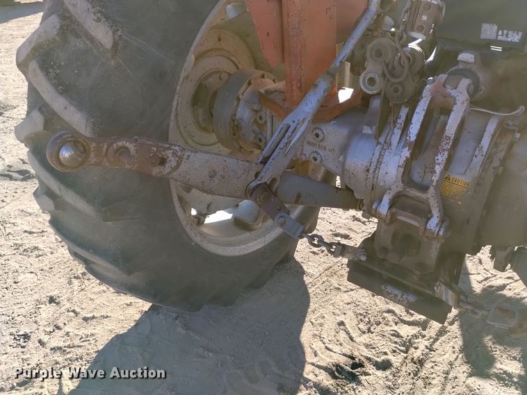 image for item DV6604 1977 Massey Ferguson  285 tractor