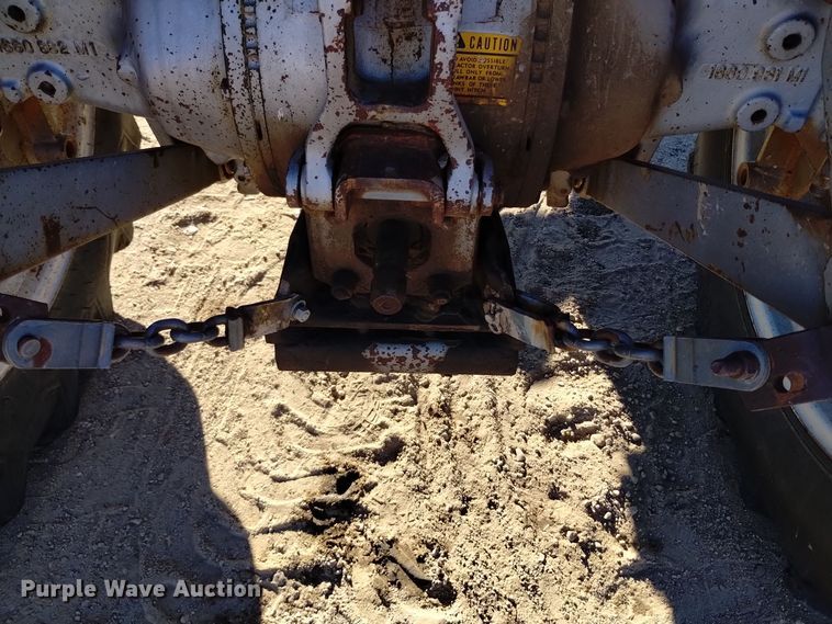 image for item DV6604 1977 Massey Ferguson  285 tractor