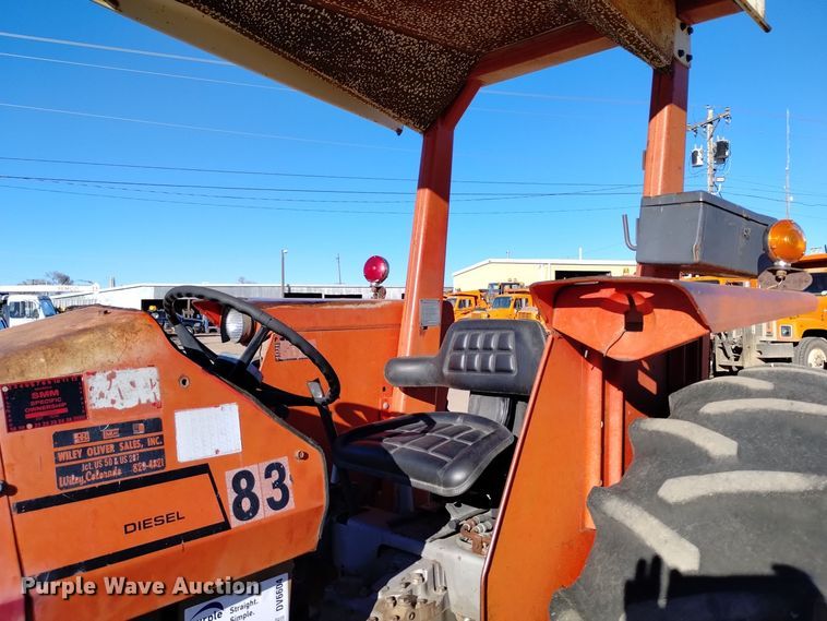 image for item DV6604 1977 Massey Ferguson  285 tractor