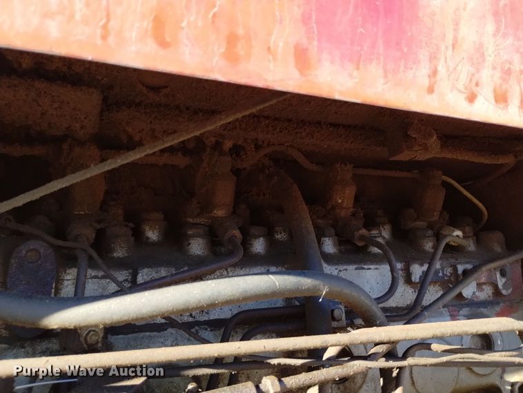 image for item DV6604 1977 Massey Ferguson  285 tractor