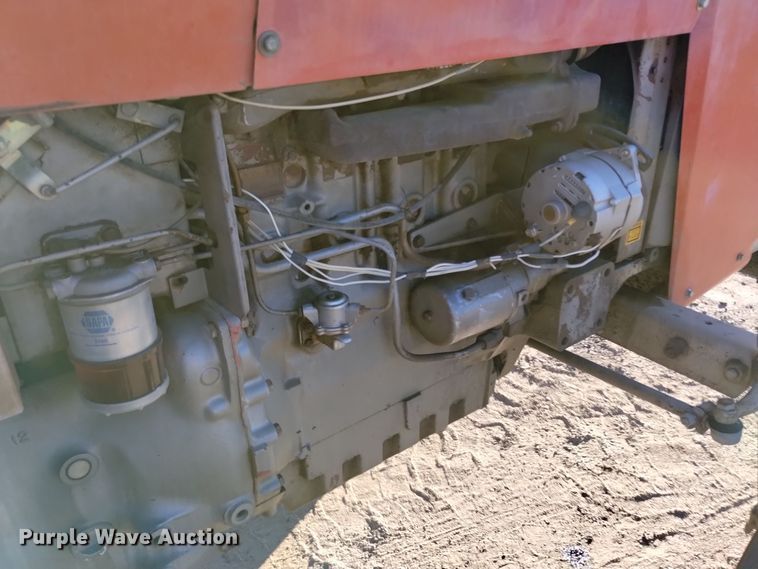 image for item DV6604 1977 Massey Ferguson  285 tractor