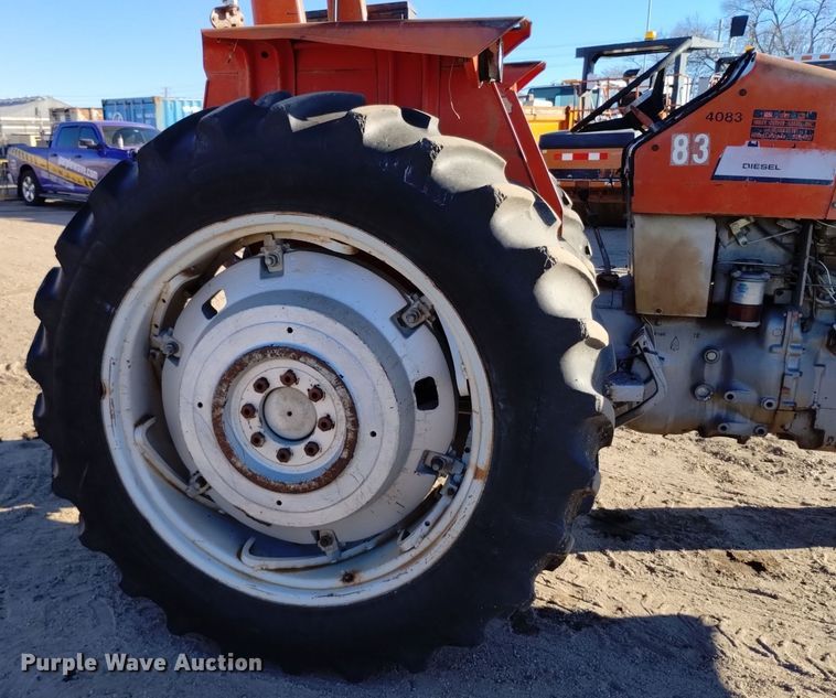 image for item DV6604 1977 Massey Ferguson  285 tractor