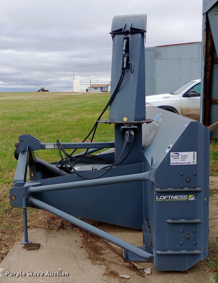 image for item DW0844 Loftness 1082HHH8 snow blower