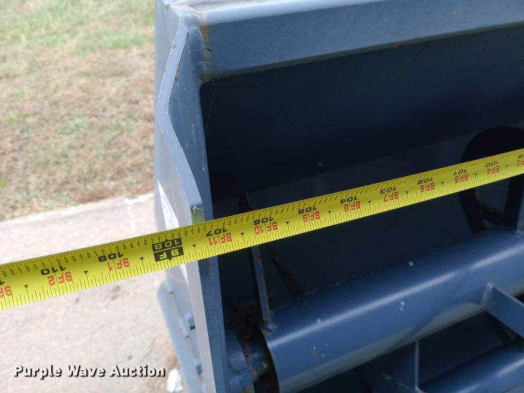 image for item DW0844 Loftness 1082HHH8 snow blower