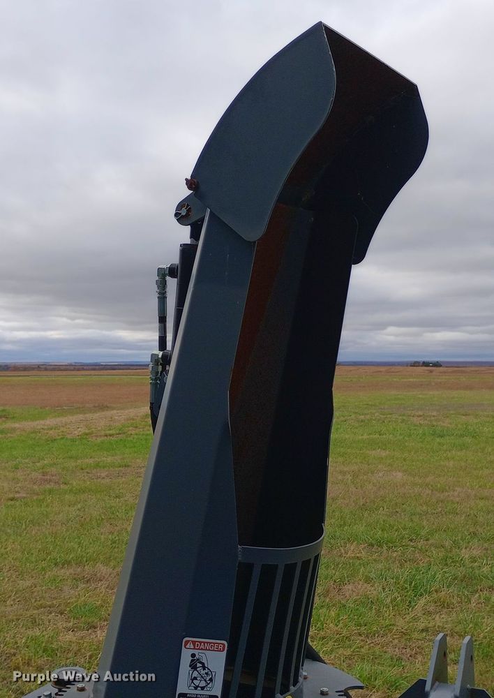 image for item DW0844 Loftness 1082HHH8 snow blower