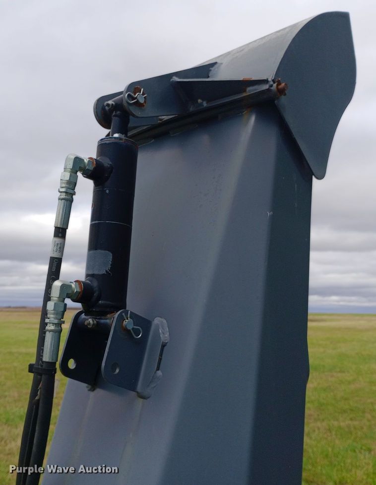 image for item DW0844 Loftness 1082HHH8 snow blower