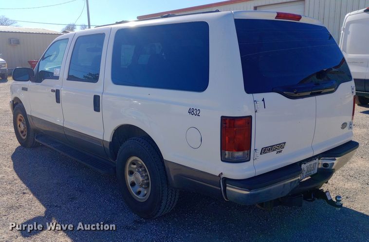 image for item DW0897 2003 Ford Excursion SUV