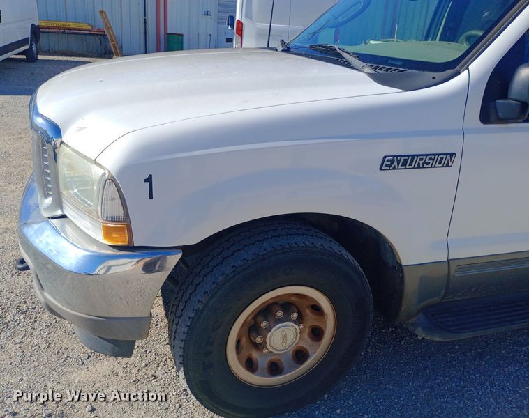 image for item DW0897 2003 Ford Excursion SUV