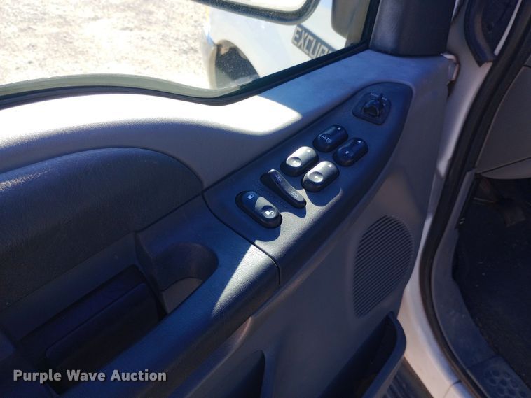 image for item DW0897 2003 Ford Excursion SUV