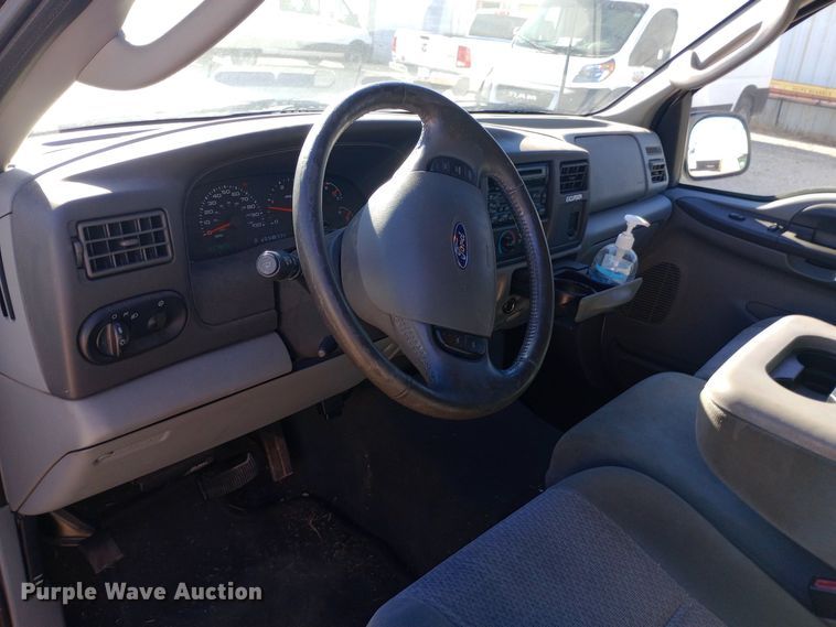 image for item DW0897 2003 Ford Excursion SUV