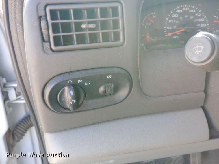 image for item DW0897 2003 Ford Excursion SUV