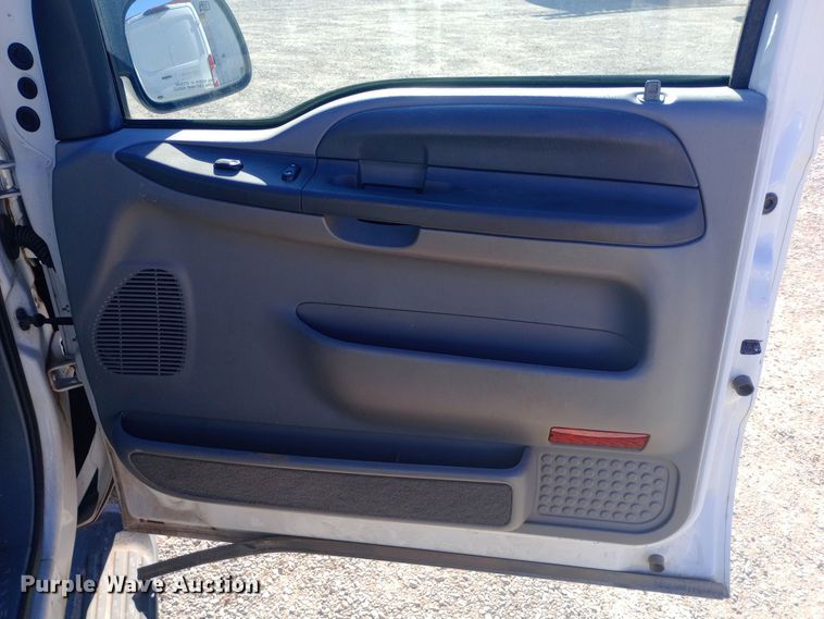 image for item DW0897 2003 Ford Excursion SUV